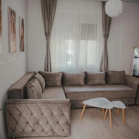 Jes Apartment